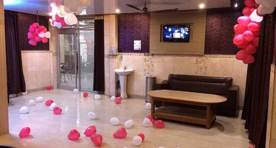 hotel narendra palace