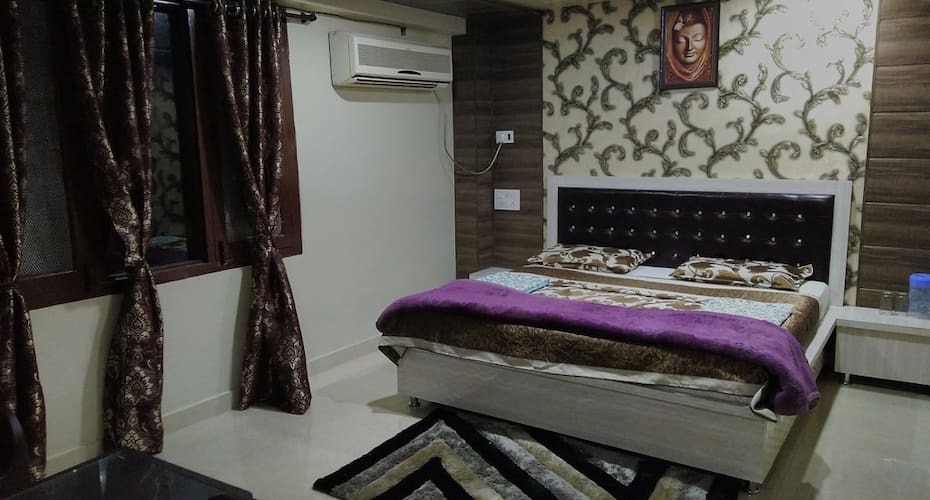 hotel narendra palace