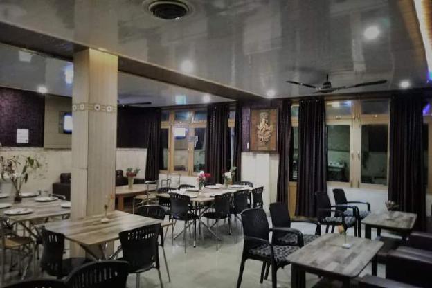 hotel narendra palace