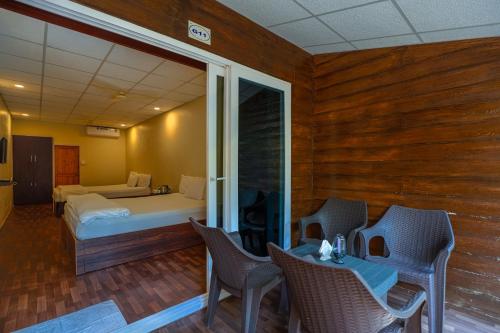 marron sea view resort