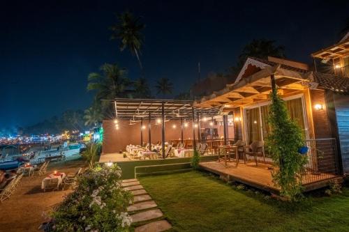 marron sea view resort