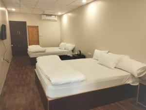 marron sea view resort