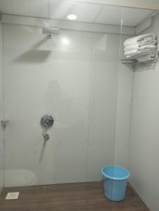 marron sea view resort