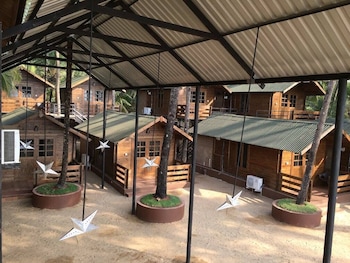 marron sea view resort