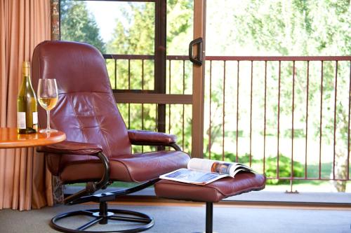 distinction mackenzie country hotel