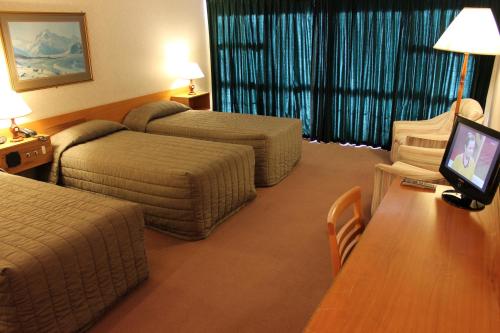 distinction mackenzie country hotel