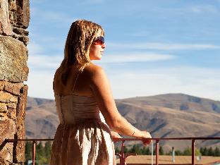 distinction mackenzie country hotel