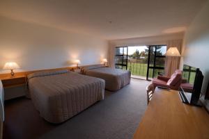 distinction mackenzie country hotel