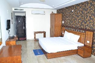 hotel chopra residency