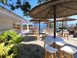 malama beach holiday village