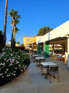 malama beach holiday village