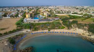 malama beach holiday village