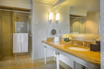 manchester grand hyatt san diego