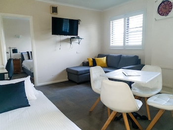 Bay And Basin,Huskisson>>Erowal Bay,3 star