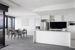 Mantra Circle On Cavill,Main Beach>>Gold Coast,5 star