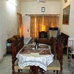 Sri Radha Krishna Kunj Homestay,Belanganj>>Agra,3 star