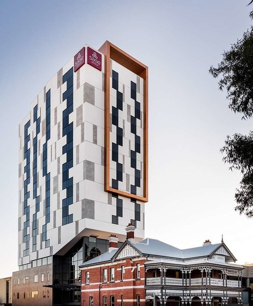 holiday inn west perth by ihg