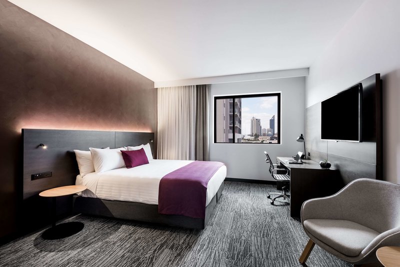 holiday inn west perth by ihg