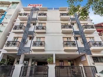 felicity inn domlur