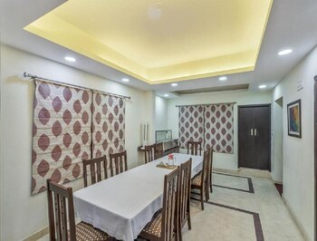 felicity inn domlur
