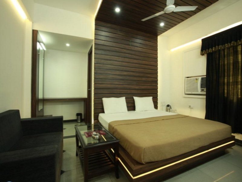 Hotel Pisals,India>>Bhopal,2 star