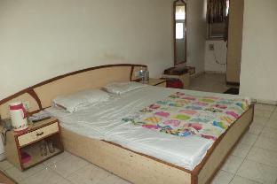 Rajshree Hotel,Anand Nagar>>Ahmedabad,1 star