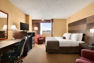 days inn by wyndham calgary south