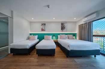 red star hotels palm beach