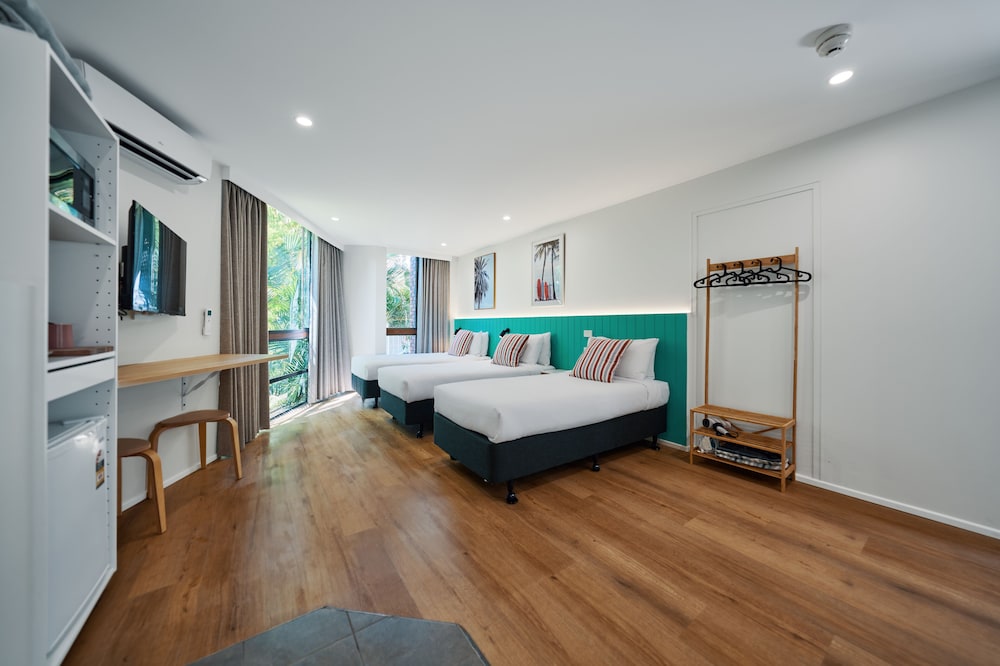 red star hotels palm beach
