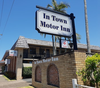 In Town Motor Inn,Cundletown>>Byron Bay,4 star