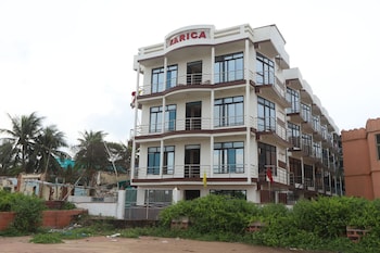 larica holiday inn puri