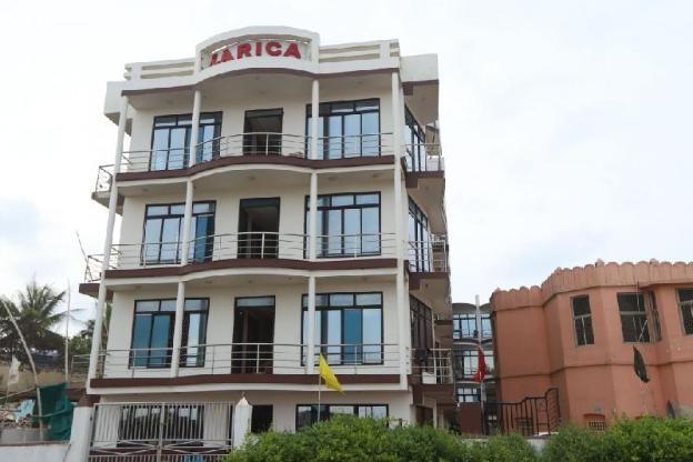 larica holiday inn puri