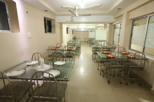 larica holiday inn puri