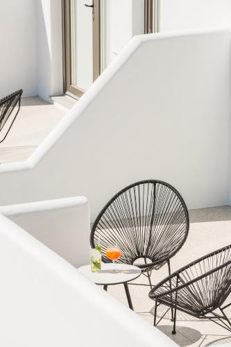 amyth of mykonos super paradise