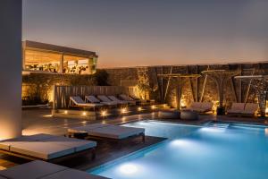 amyth of mykonos super paradise