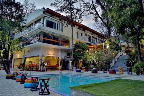 namami ganges resort
