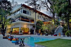 namami ganges resort