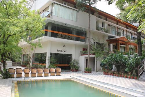 namami ganges resort