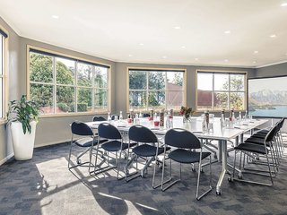 mercure queenstown resort