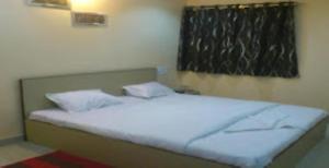 hotel vaidya regency