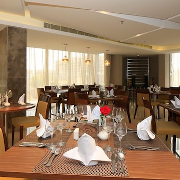 grand plaza hotel gulf riyadh