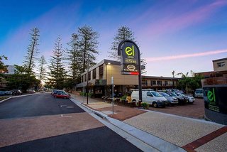 Azalea Motel,Warrumbungle>>Coonabarabran,2 star