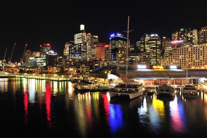 metro apartments on darling harbour sydney