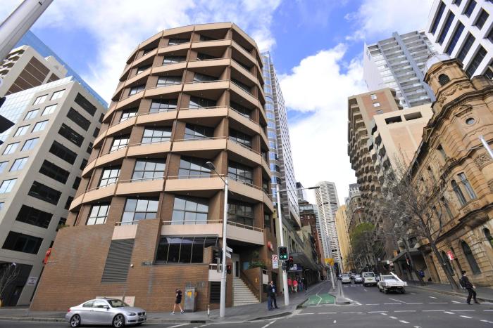 metro apartments on darling harbour sydney