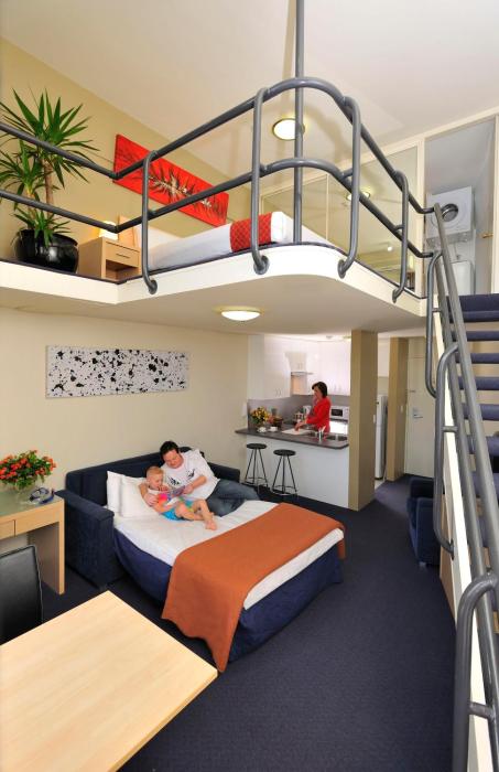 metro apartments on darling harbour sydney