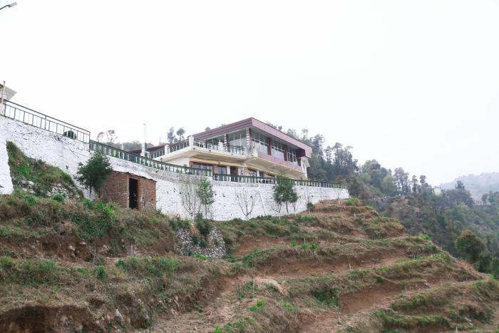 mount view dhanaulti dreams