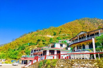 shangrila resorts by raatri