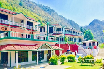 Shangrila Resorts By Raatri,In Pauri,3 star