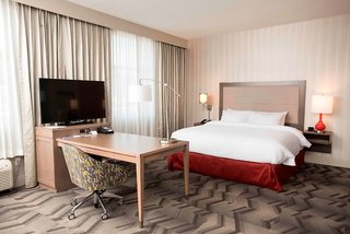 Hampton Inn & Suites By Hilton Thunder Bay,Ontario>>Thunder Bay,3 star