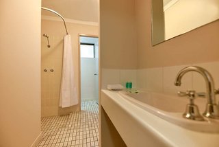 sanno marracoonda perth airport hotel